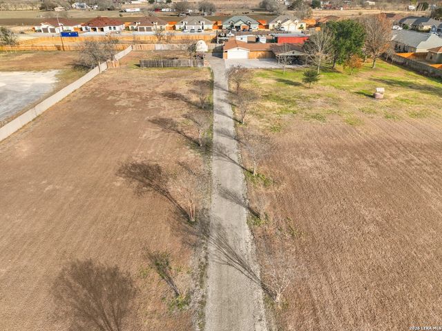 5037 N State Highway 123, Seguin, TX 78155