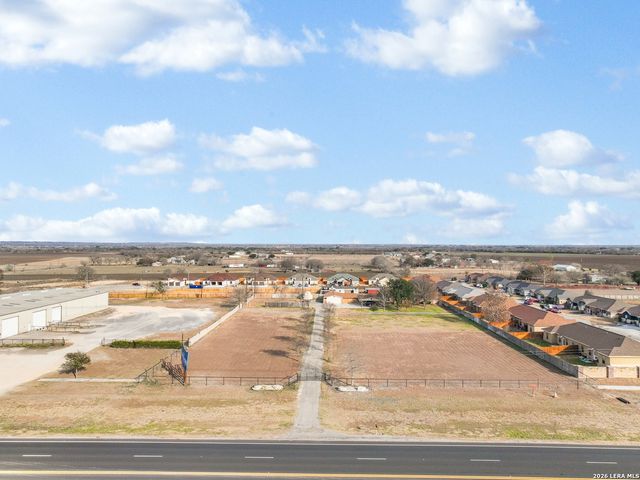5037 N State Highway 123, Seguin, TX 78155