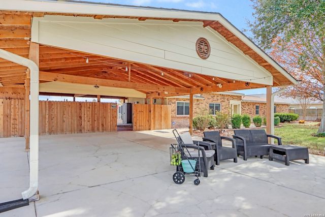 5037 N State Highway 123, Seguin, TX 78155
