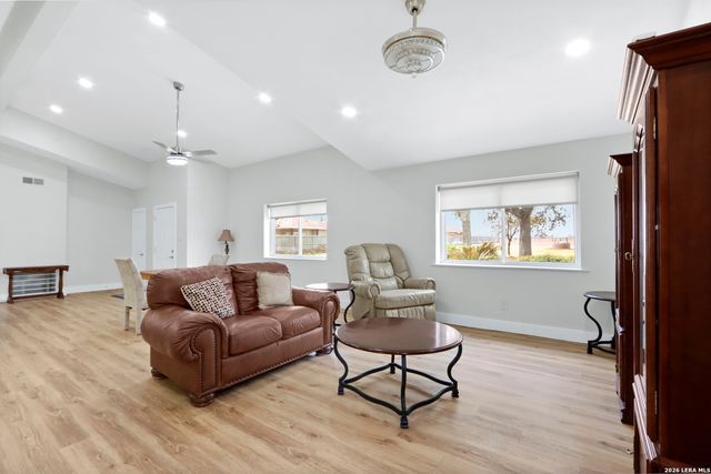 5037 N State Highway 123, Seguin, TX 78155
