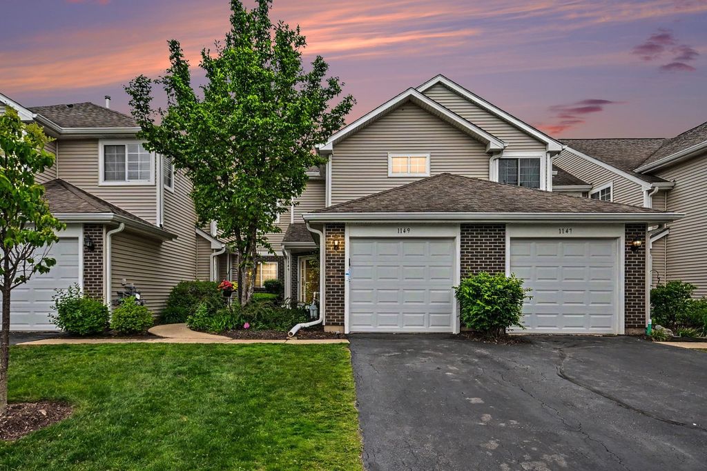 1149 E Cambria Lane S, Lombard, IL 60148