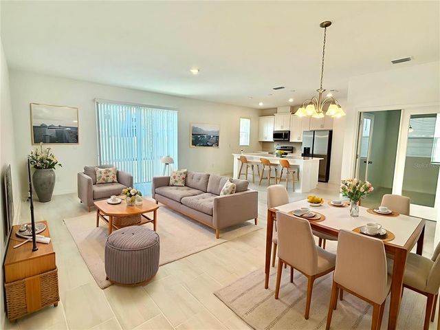 1162 HAPPY FOREST LOOP, Deland, FL 32720