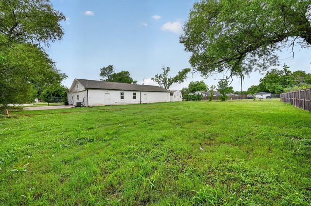 401 E Buffalo Street, Forney, TX 75126