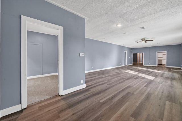 401 E Buffalo Street, Forney, TX 75126