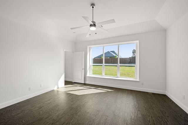 220 Pine Leaf Trail, Waxahachie, TX 75165