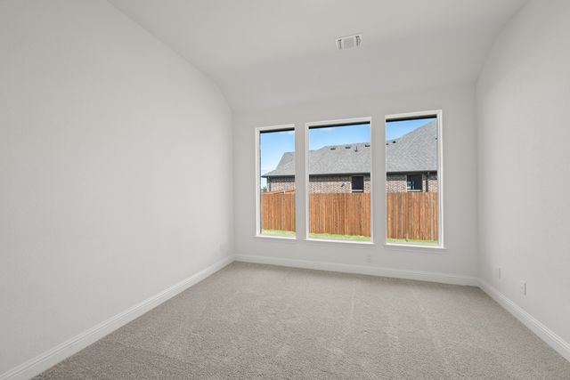 220 Pine Leaf Trail, Waxahachie, TX 75165