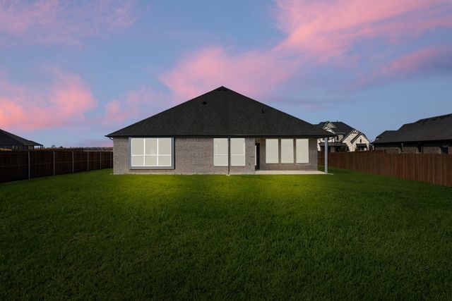 220 Pine Leaf Trail, Waxahachie, TX 75165