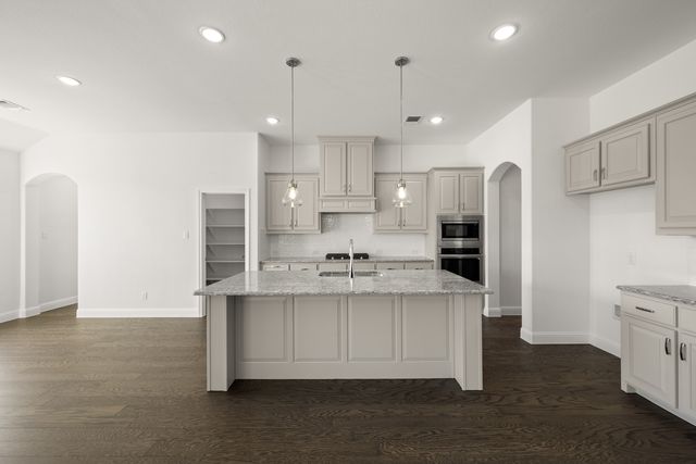 220 Pine Leaf Trail, Waxahachie, TX 75165