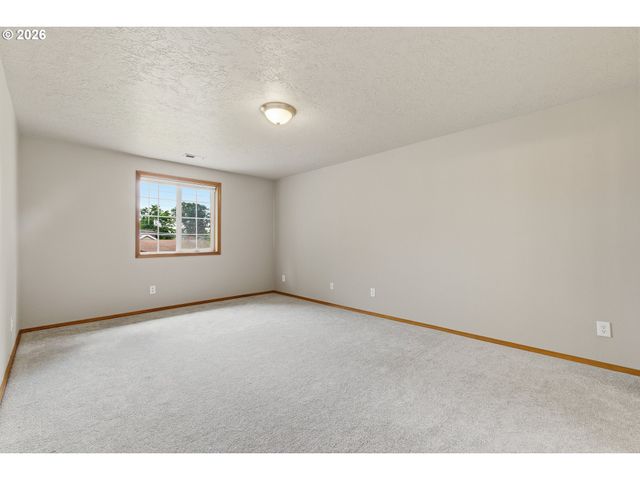 7309 Se HOLGATE Blvd, Portland, OR 97206