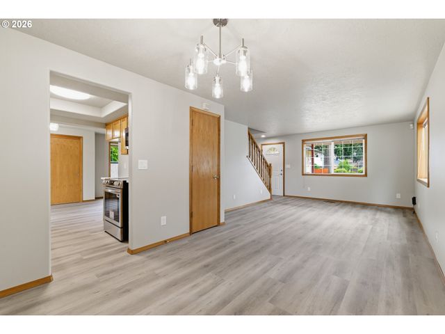 7309 Se HOLGATE Blvd, Portland, OR 97206