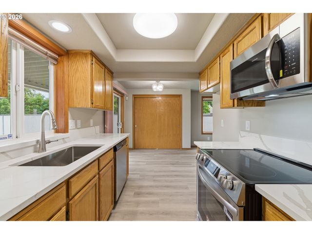 7309 Se HOLGATE Blvd, Portland, OR 97206