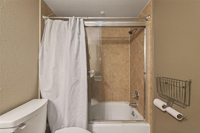 4649 Wild Indigo Street 336, Houston, TX 77027