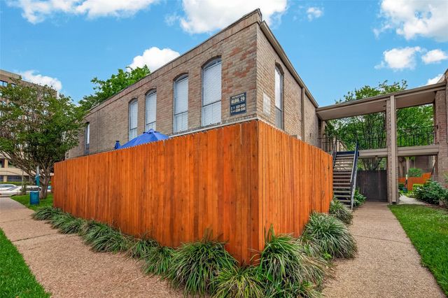 4649 Wild Indigo Street 336, Houston, TX 77027