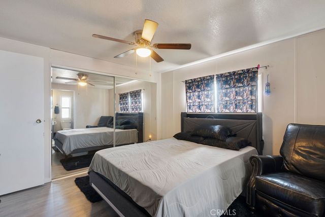 5132 Sunset Road, Phelan, CA 92371