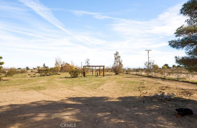 5132 Sunset Road, Phelan, CA 92371