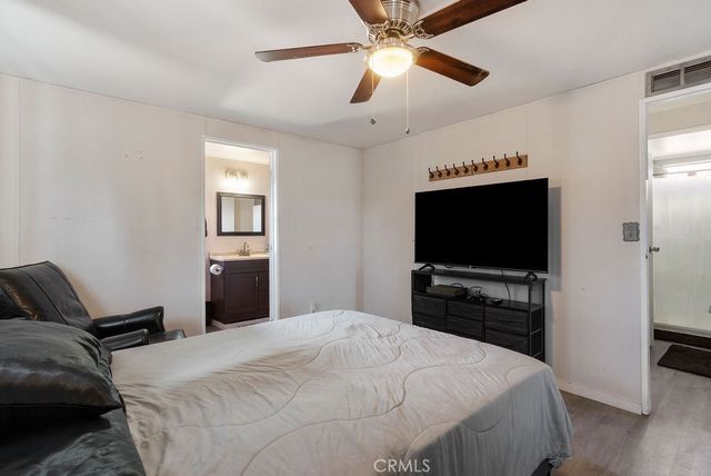 5132 Sunset Road, Phelan, CA 92371