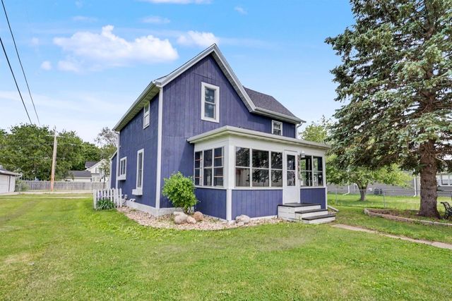 326 2nd Street, Dike, IA 50624
