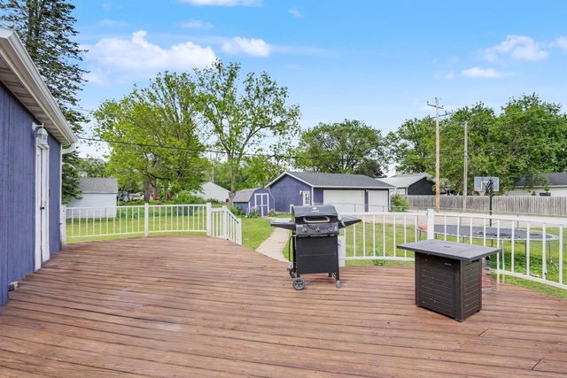 326 2nd Street, Dike, IA 50624