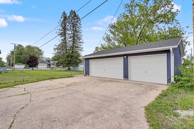 326 2nd Street, Dike, IA 50624