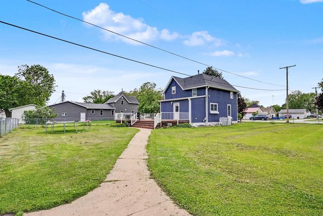 326 2nd Street, Dike, IA 50624