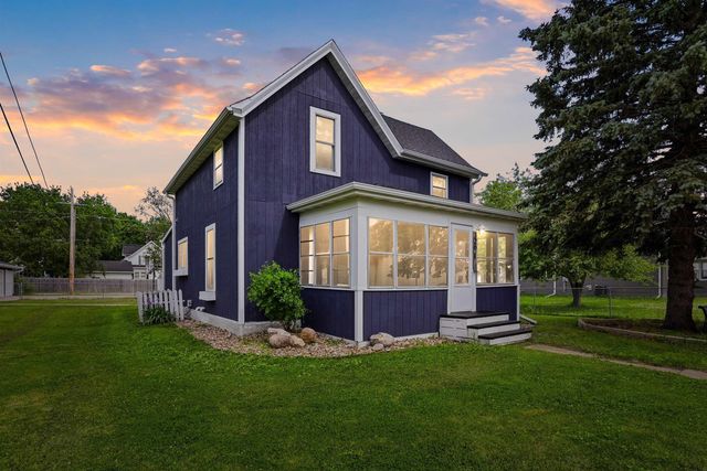 326 2nd Street, Dike, IA 50624