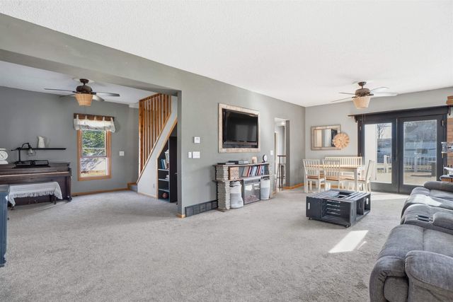 326 2nd Street, Dike, IA 50624