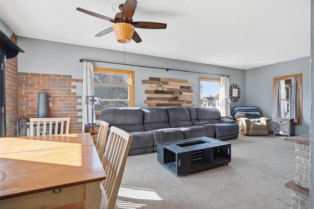 326 2nd Street, Dike, IA 50624