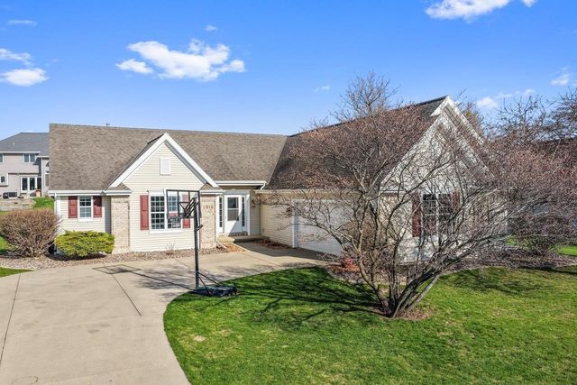 2976 DURHAM ROAD, Green Bay, WI 54311