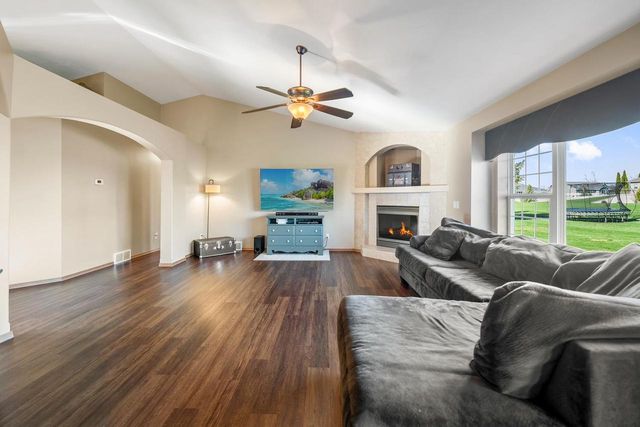 2976 DURHAM ROAD, Green Bay, WI 54311