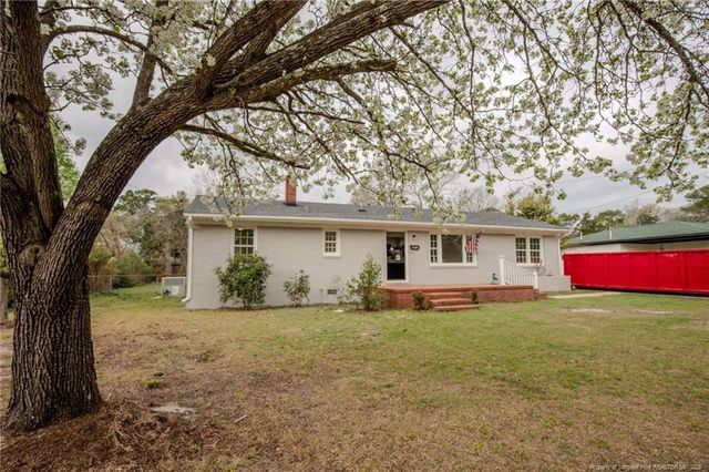 1828 Stockton Drive, Fayetteville, NC 28304