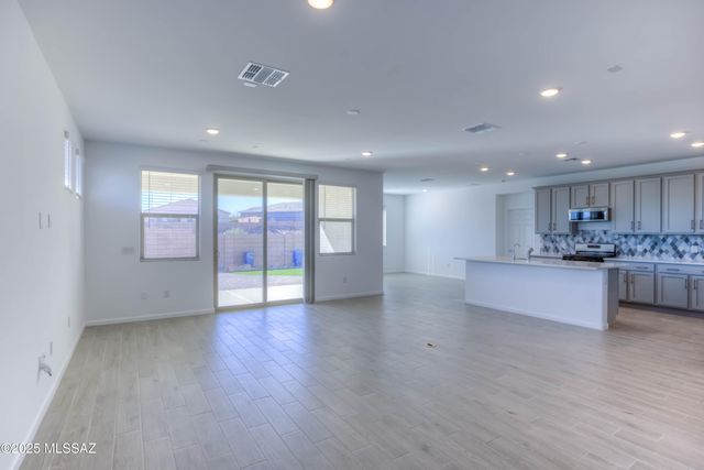 12742 E Lauren Cyn Place, Vail, AZ 85641