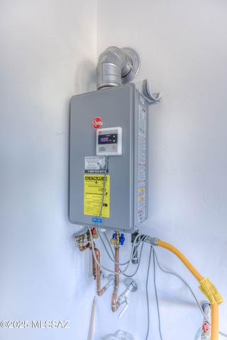 12742 E Lauren Cyn Place, Vail, AZ 85641