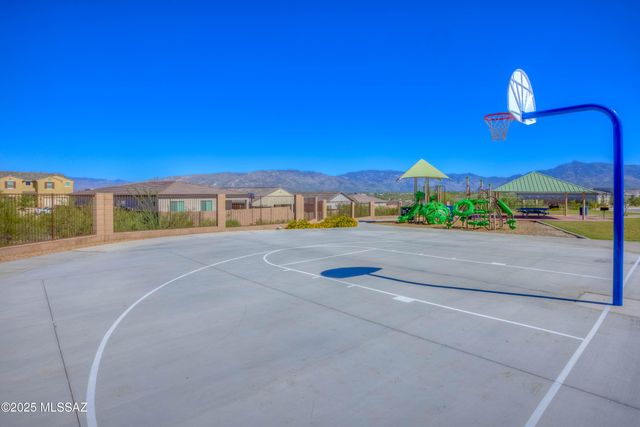 12742 E Lauren Cyn Place, Vail, AZ 85641