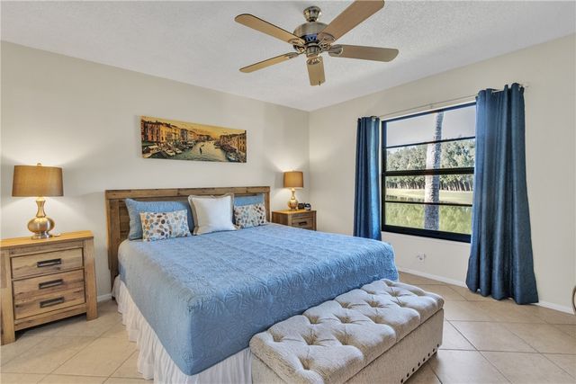 9 Plantation Drive 204, Vero Beach, FL 32966