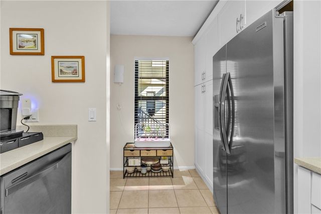 9 Plantation Drive 204, Vero Beach, FL 32966