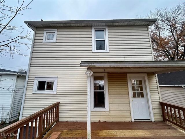 725 8th Street, Marietta, OH 45750