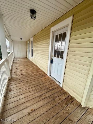 725 8th Street, Marietta, OH 45750