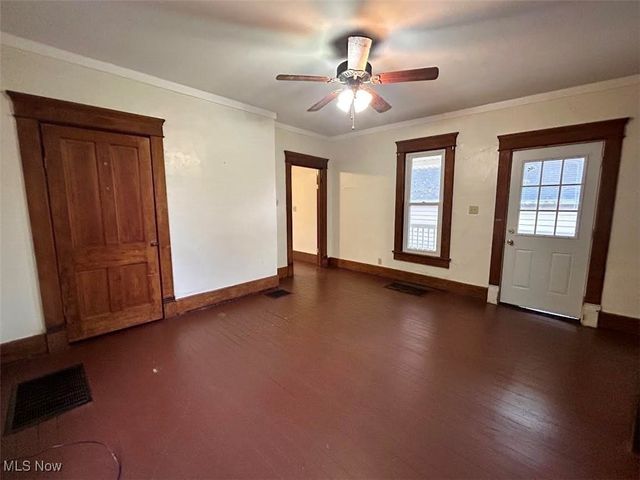 725 8th Street, Marietta, OH 45750