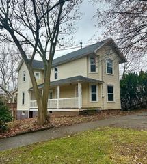 725 8th Street, Marietta, OH 45750