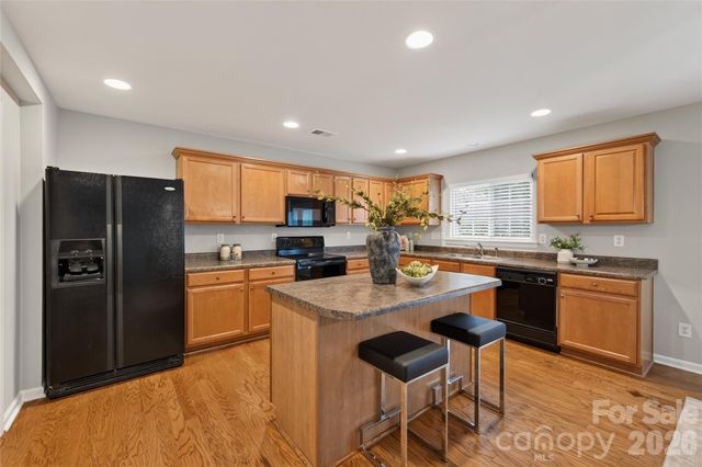 8932 Oransay Way, Charlotte, NC 28278