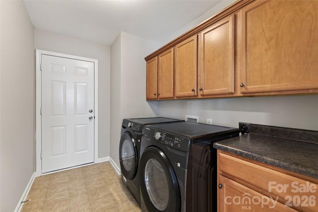 8932 Oransay Way, Charlotte, NC 28278