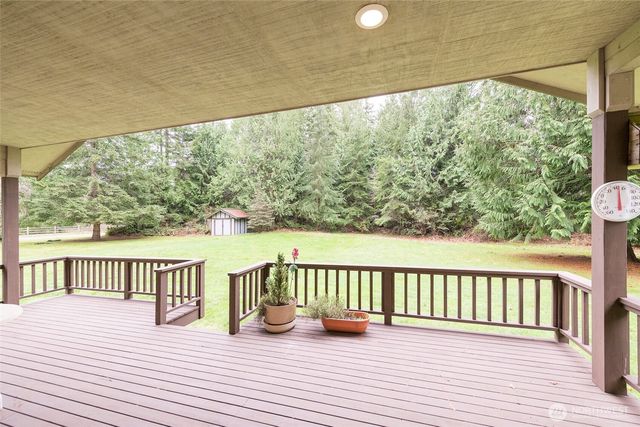 250 Saylor Road, Camano Island, WA 98282