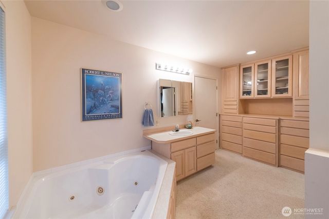 250 Saylor Road, Camano Island, WA 98282