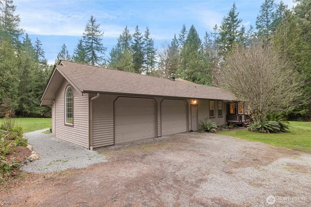 250 Saylor Road, Camano Island, WA 98282