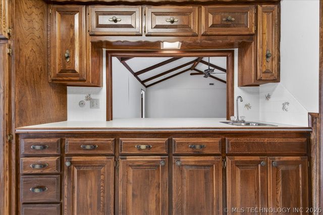 2918 Longridge Lane, Bartlesville, OK 74006