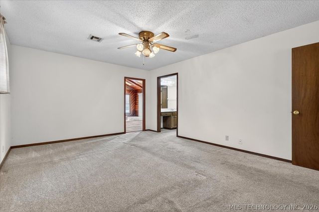 2918 Longridge Lane, Bartlesville, OK 74006