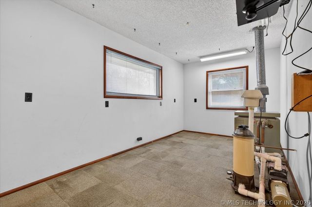 2918 Longridge Lane, Bartlesville, OK 74006