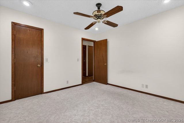 2918 Longridge Lane, Bartlesville, OK 74006