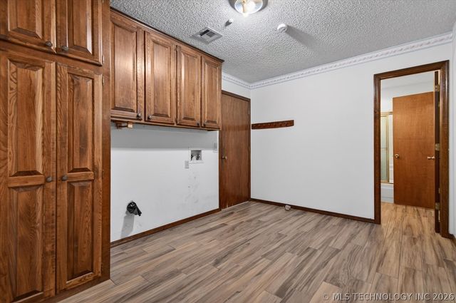 2918 Longridge Lane, Bartlesville, OK 74006