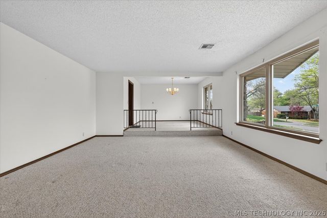 2918 Longridge Lane, Bartlesville, OK 74006